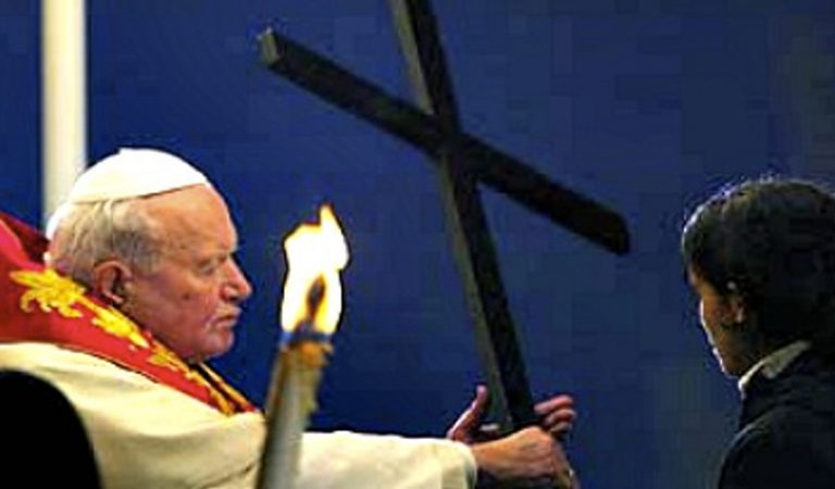 El silencio de San Juan Pablo II (El Via crucis más doloroso)